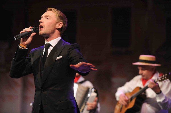 ...as well as Ronan Keating's performance on stage.