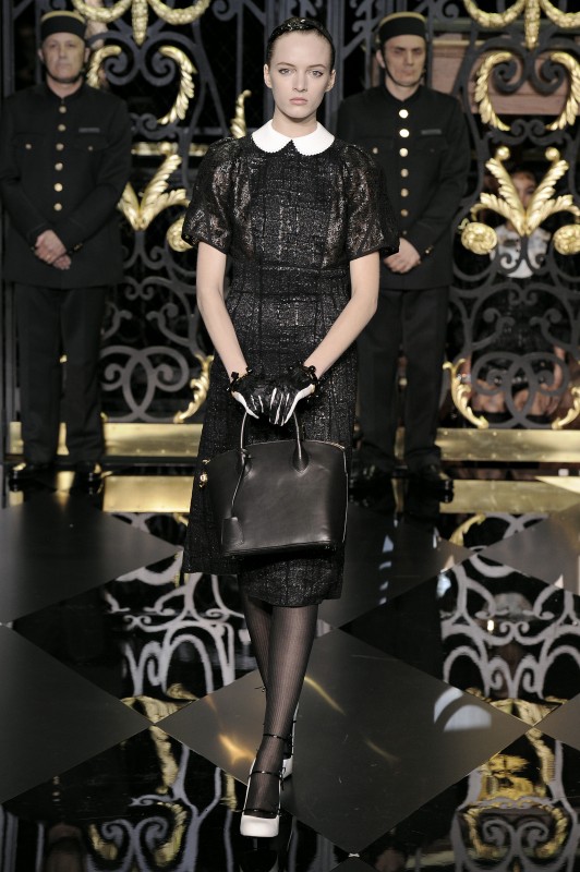 Louis Vuitton's Kinky Fall 2011 Show: Featuring Kate Moss in Her