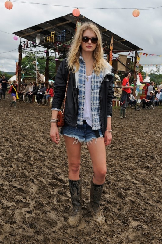 Lily Donaldson with the Mini Carter in Fox Brown Suede