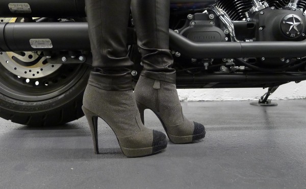 Chanel_boots_harley