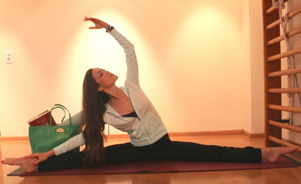 Yoga Class - Sandra Bauknecht - Dorset Bag