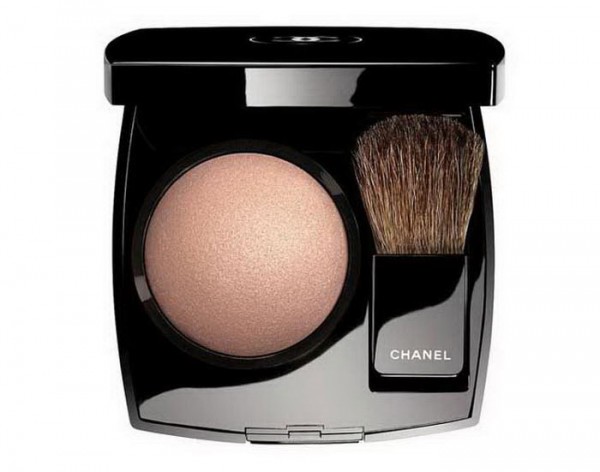 Chanel-Christmas-Holiday-2015-Rouge-Noir-Collection-Joues-Contraste-Lumiere-Highlighting-Blush