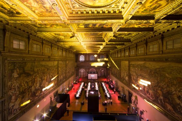 ap_royal_oak_frosted_gold_launch_12_palazzo_vecchio_firenze_officergb