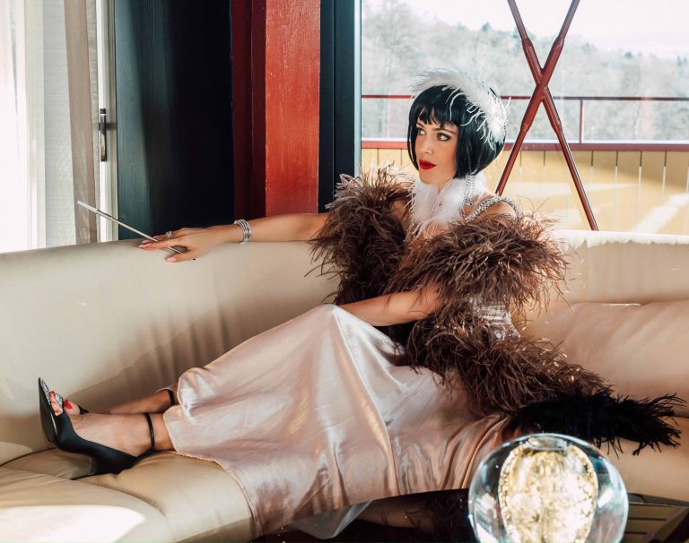 feather boa | Sandra‘s Closet