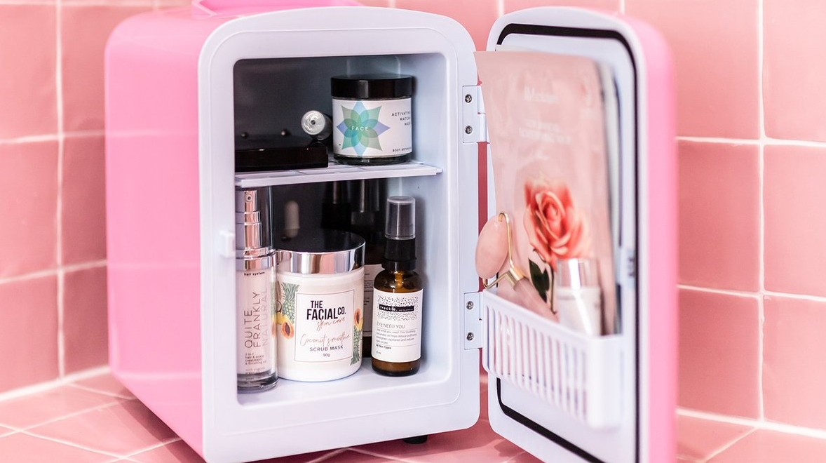 The Beauty Fridge Sandra‘s Closet