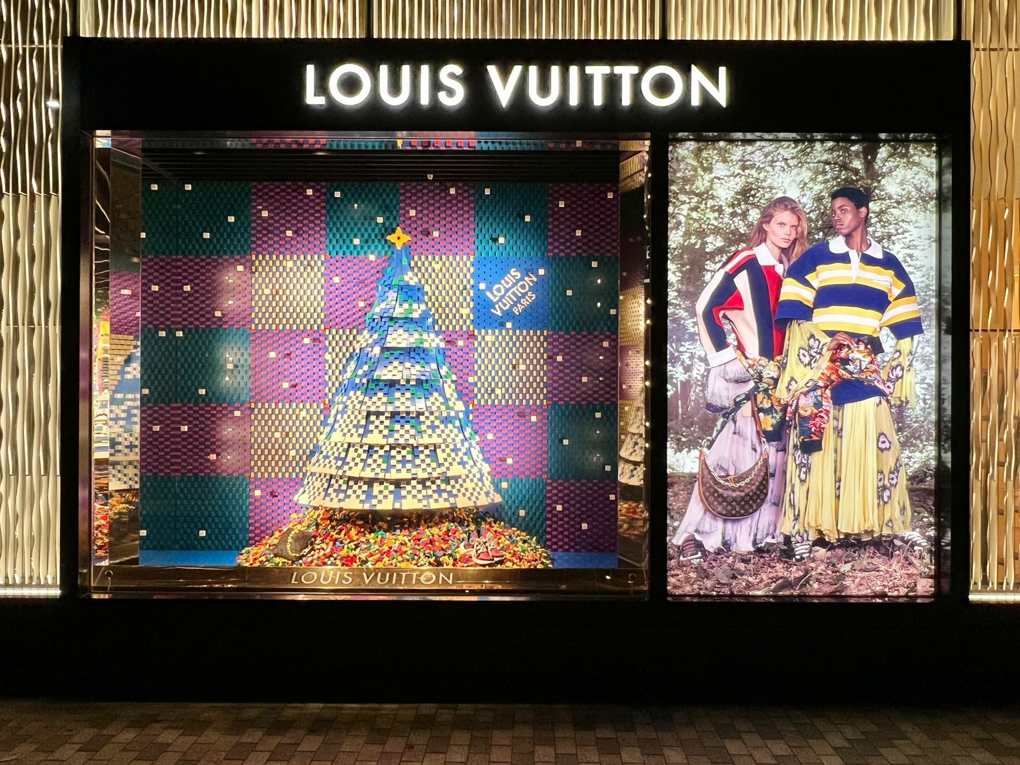Louis Vuitton x LEGO® Holiday Windows | Sandra‘s Closet