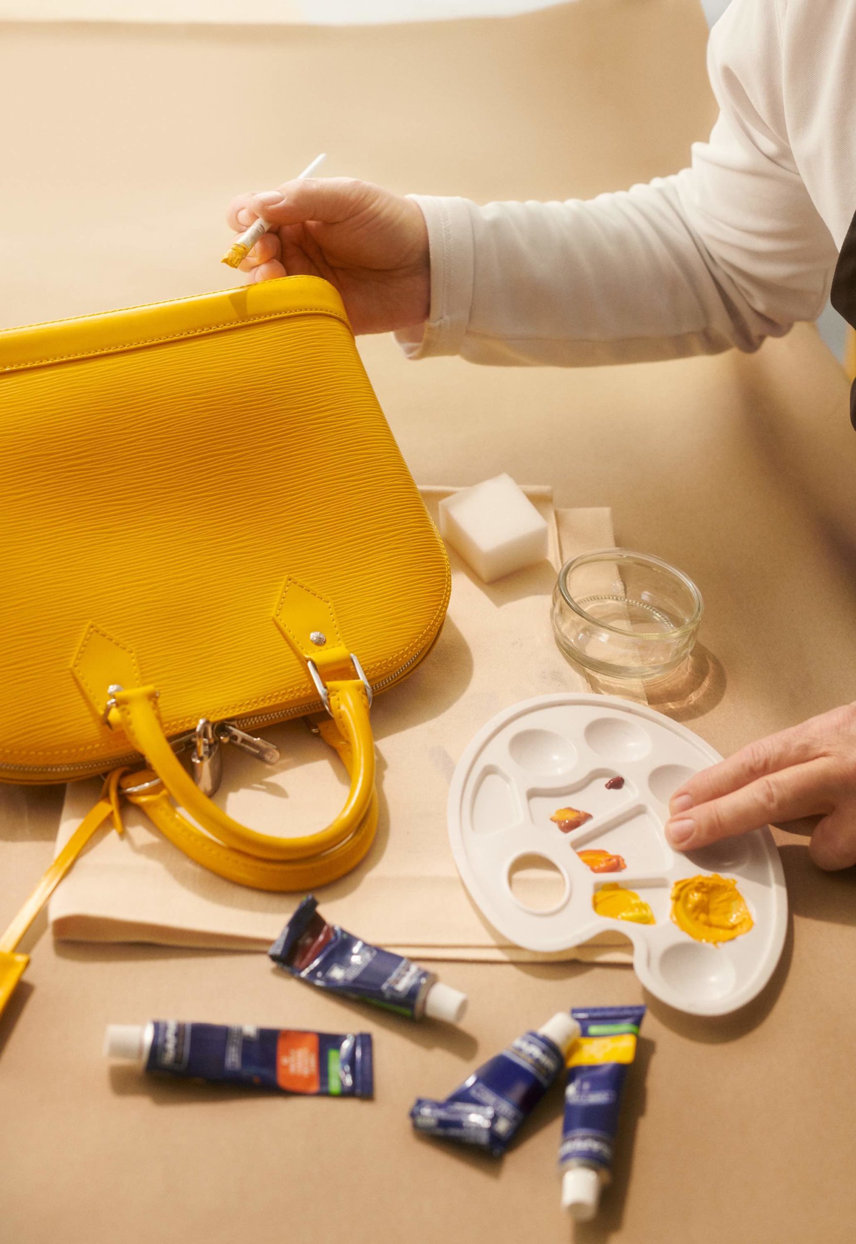 Louis Vuitton Repair Sandra‘s Closet